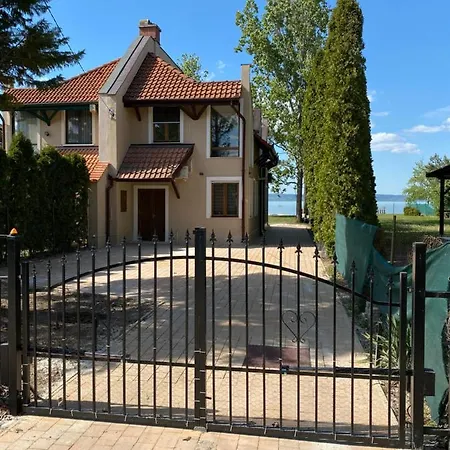 Lakesidehouse Szofi * Zamardi